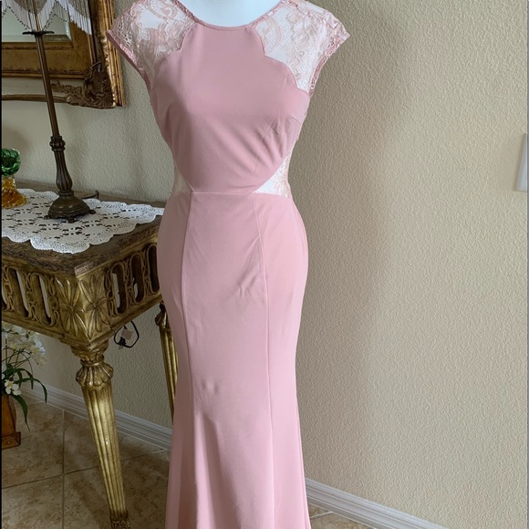 Maniju Dresses & Skirts - Maniju floor length rose dress Size S NWT